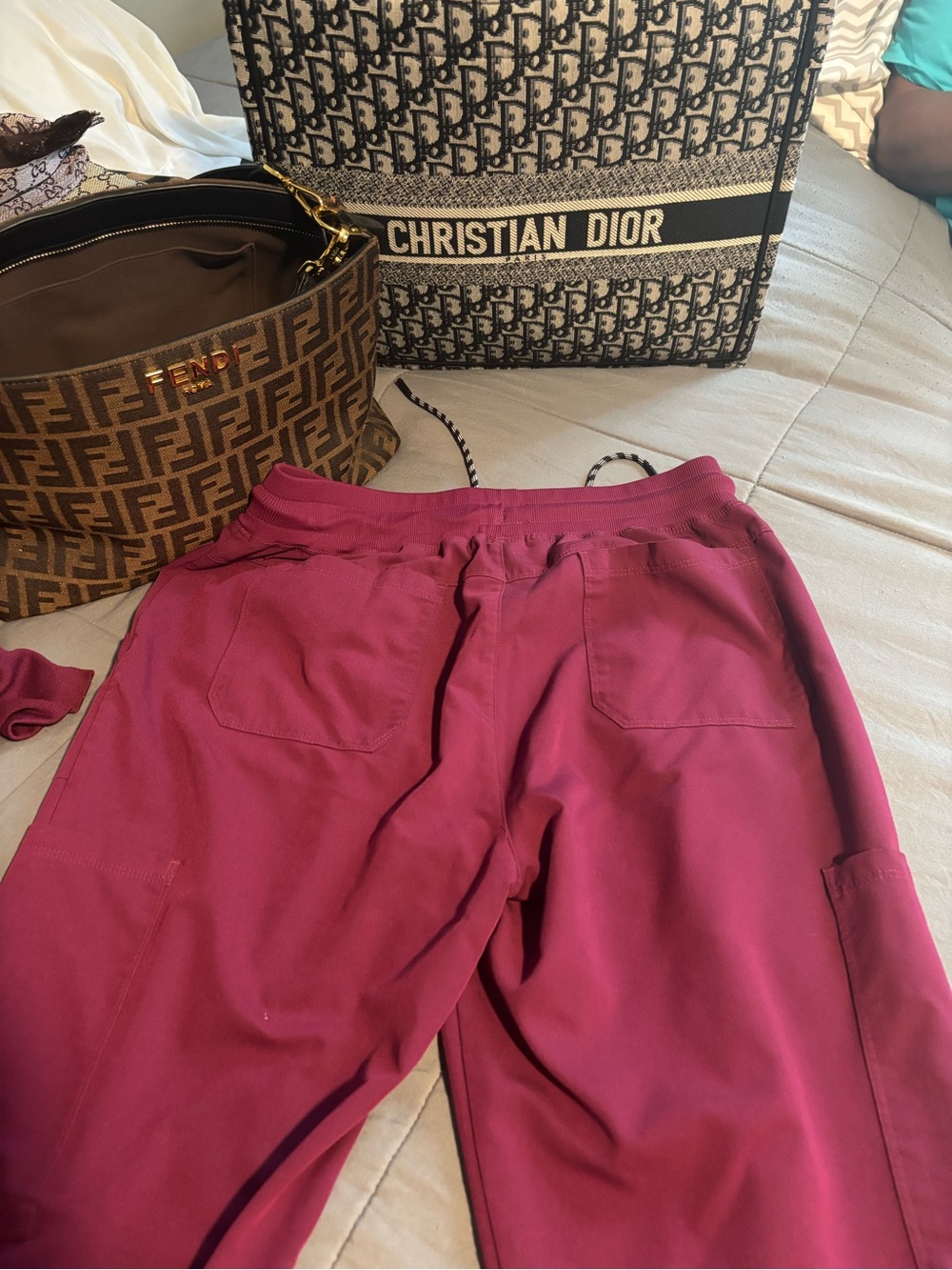 Scrub Joggers - Picture 3 of 3